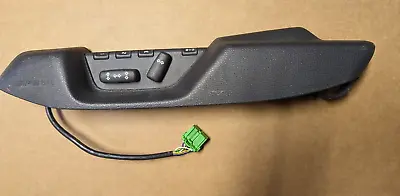 VOLVO DRIVER SIDE MEMORY SEAT SWITCH  Grey TRIM S70 V70 9206693 And 9199 • $40
