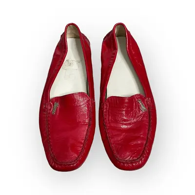$250 • Buy GUCCI Red Patent Leather Slip On Loafers 39.5