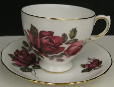 Queen Anne  Bone China England Tea Cup And Saucer White With Red And Pink Roses • $14.99