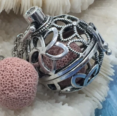 $14.20 • Buy Flower Aromatherapy Diffuser Necklace Essential Oil Locket Pink Lava Stone Rock