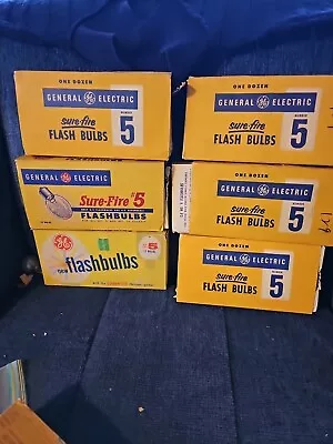 72 Vintage General Electric #5 Flash Bulbs In Original Package • $76.54