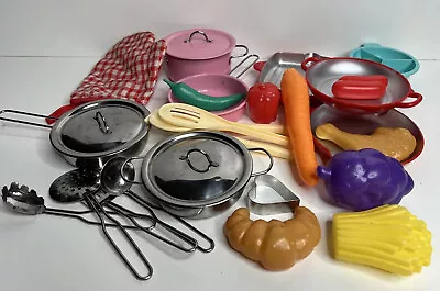 $13.99 • Buy 28 Piece Play Cookware Lot Assorted Mini Pots Pans Lids Utensils & Plastic Food