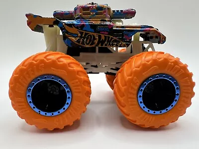 Hot Wheels Monster Truck  Invader Glow In The Dark 1:64 Diecast Monster Truck • $9.99