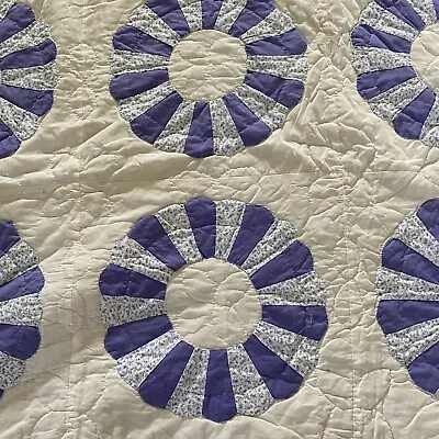 Vintage Handmade Dresden Plate Quilt • $280