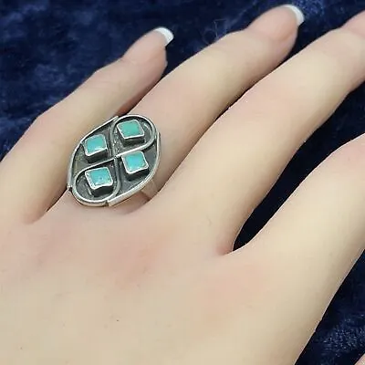 Vintage Sterling Silver Southwestern Green Turquoise Ring - Size 7 • $49