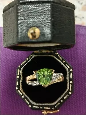 9ct Gold Peridot & Diamond Ring 9k 375 • £60