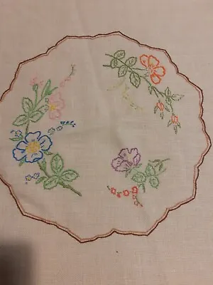 Large Circular Linen Embroided Beige Tablecloth 170cms Diameter  • $9.96