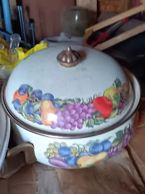 Vintage Cornucopia Enamelware Dutch Oven With Brass Trim And Lid • $40