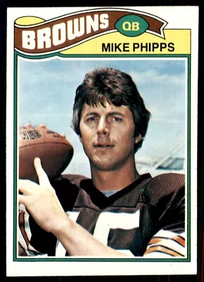 1977 Topps Mike Phipps Cleveland Browns #7 • $1