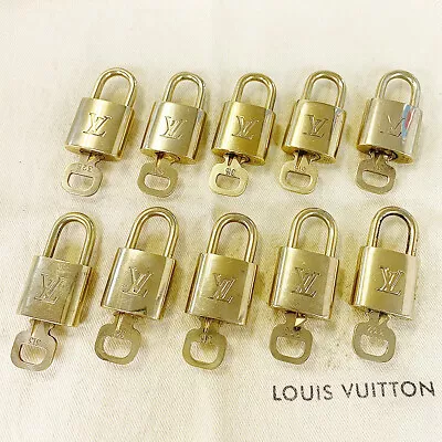 Louis Vuitton Lv 10 Set Padlock Cadena Key Bag Charm Gold Plated France 06ms885 • $385.20