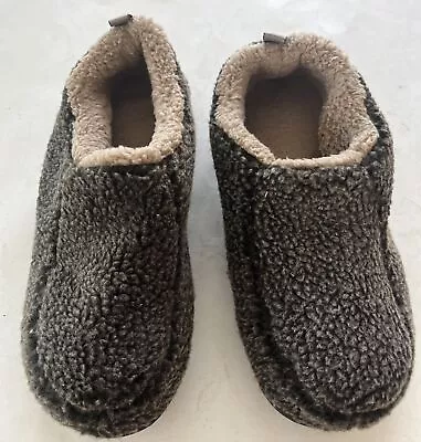 RockDove Slippers Men’s Medium Size: 9.5-10.5 Brown Faux Sherpa Lined • $15