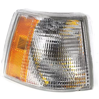 Side Marker Parking Turn Signal Corner Light Passenger Right RH For Volvo 850 • $32.52