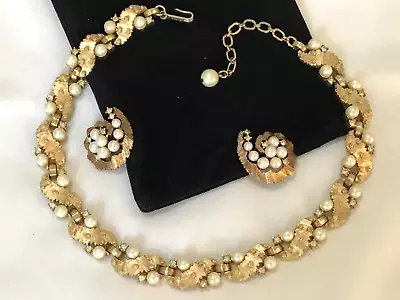 TRIFARI Necklace Earrings Pearls Rhinestone Swirl Gold Tone Vintage Ribbon Bride • $45