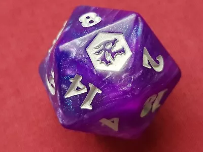 Magic The Gathering ADVENTURES IN FORGOTTEN REALMS GIFT BUNDLE PURPLE D20 DICE • $26.95