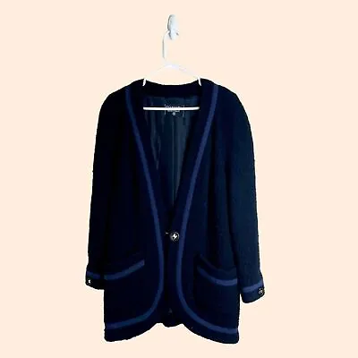 $850 • Buy Vintage Chanel Boutique Black Boucle Blazer Jacket