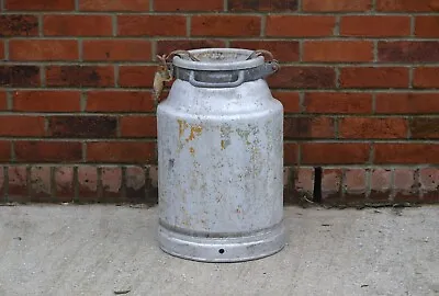 Vintage Old Aluminium Milk Churn Milkchurn Milking Pot 35L Churn FREE POSTAGE • $88.34