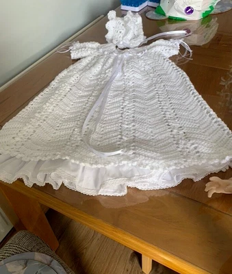 £29.99 • Buy Baby Dress Christening Gown Beautiful With Bonnet And Slip 3 To 6 Months