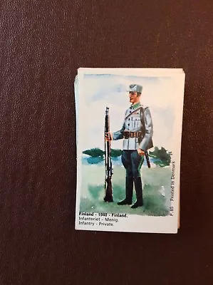 Q2a Trade Card Dandy Gum Soldiers Parade No P 85 Finland • £1.75