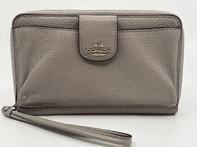 Coach Women’s Wallet. New York. Multiple Compartments. Space For CardsCashEtc. • £43.43