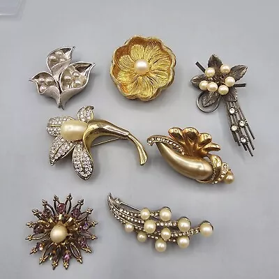 Vintage Brooch Lot (7) Faux Pearl Rhinestone Flower Coro Gold Tone Silver Tone • $39.99