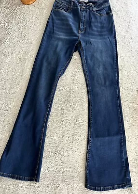 Vince Blue Co High Rise Flared Jeans Sz 11 • $15