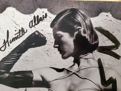 Best Helmut Newton Signed Deals | Dealsan