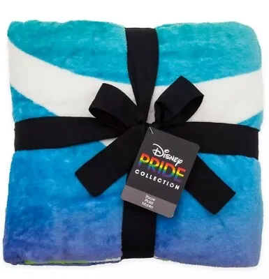 Disney Rainbow Heart Mickey Mouse Blanket Fleece Throw Parks Pride Collection ) • £39.95