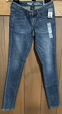 Mossimo Skinny Jeans Low Rise  Size 0 / 25L  Blue Washed Skinny Denim • $12.95