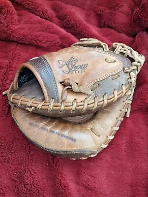 Nike Air Show Elite 33.5” Fully Broken In Baseball Catchers Mitt Right Throw • $40