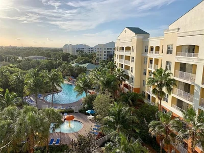 $1 • Buy Vacation Village At Weston Florida Timeshare Annual 2 Bedrooms Lockoff Week 45