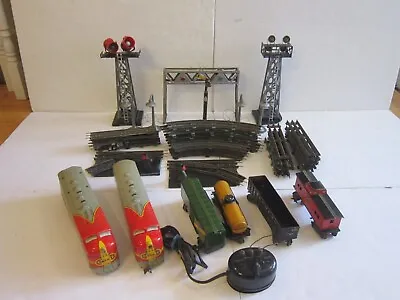 VINTAGE MARX O Gauge 45200 SANTA FE  ELECTRIC TRAIN SET LOT + ACCESSORIES • $199.99