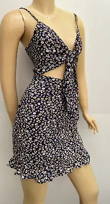 Zaful Dress Size 8 Floral Print With Tie Front Cut Out Navy Beige BNWT • $19