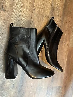 $159 New! Vince Camuto Enverna Ankle Boots Women's Size 8M BLACK • $30