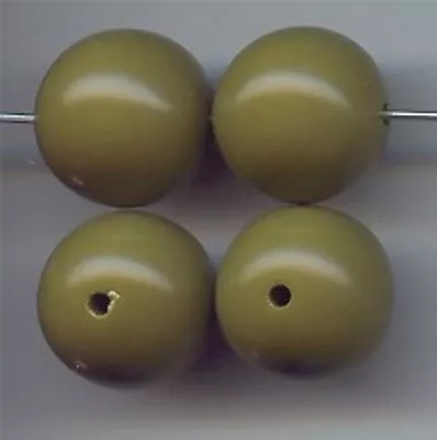 18 VINTAGE OLIVE GREEN ACRYLIC 16mm. SMOOTH ROUND BEADS 6323 • $3.74