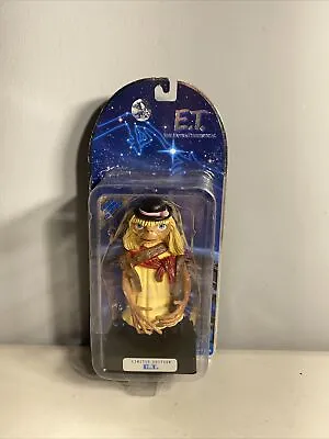 2001 Toys R Us Exclusive E.T. Extra Terrestrial EXCLUSIVE Edition Figure Sealed • $29.95