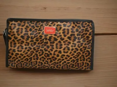 New Wt Nicole Miller Extra Large Cosmetic Bag Leopard Print Travel Make Up • $23.99