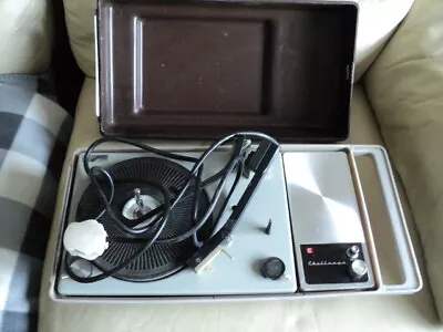 Vintage CHALLENGE MODEL No. RC-67 Record Player IS TURNING • £75