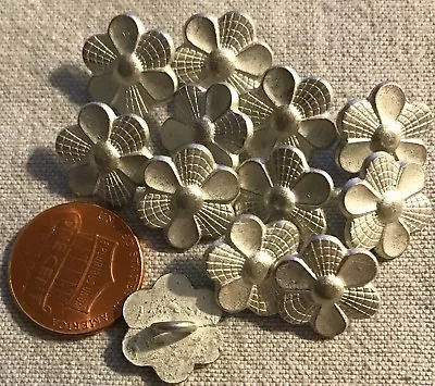 12 Matte Pale Silver Tone Metal Floral Flower Shank Buttons 5/8  15MM Lot # 2858 • $5.49