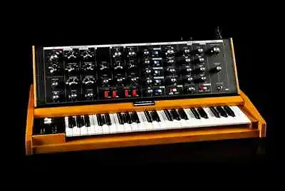 Voyager Minimoog MOOG Old School Analog Synth / 44keys / BRAND NEW //ARMENS// • $5099