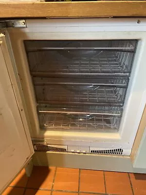 Under Counter Fridge Freezer Used • £20