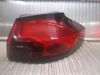 2015 Vauxhall Zafira C Tourer Driver Right Side Rear Light 13278785 • $74.60