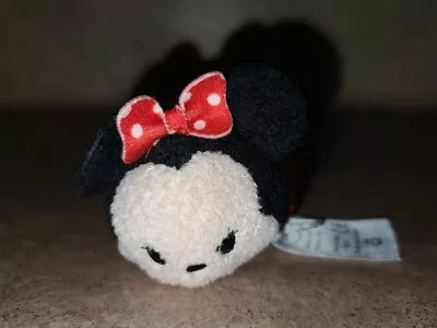 Disney Collection Tsum Tsum Minnie Mouse Mini 3.5  Plush  • $3.19