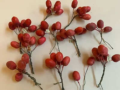Lot/ 10 Bunches OLD STOCK VINTAGE 1” Berries ~ Unused ~ Great Condition! • $14