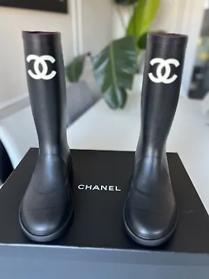 Authentic Chanel Rain Wellington Rubber Boots Black Caoutchouc Wellies 39 UK 6 • £2300