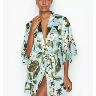 Victoria's Secret Oversized Blue Floral Satin Robe Bridal Collection XS FLAW • $19.99