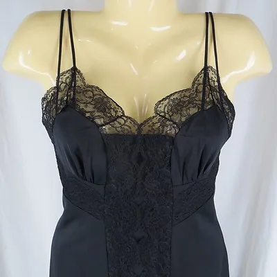 Vintage Black Slip Lace Trim Munsingwear 32 Tall Lingerie • $24.99