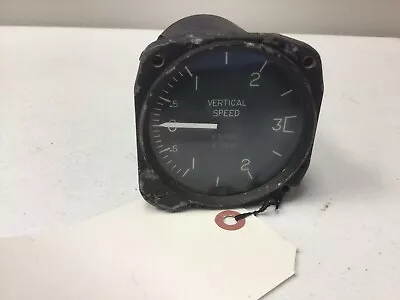 Cessna 7030-50101 Vertical Speed Indicator Working - As Removed • $60