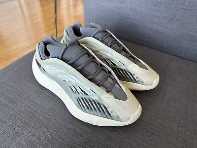 $250 • Buy Adidas Yeezy 700 V3 Fade Salt 2022