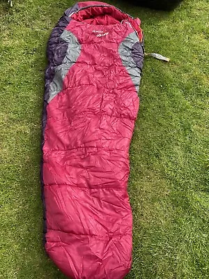 Vango Nitestar 300W Pink & Purple Sleeping Bag. • £15