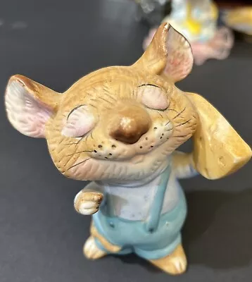 Vintage HOMCO Porcelain Figurine Mouse With Cheese No. 5601 EUC 3 5/8  Tall • $5.99